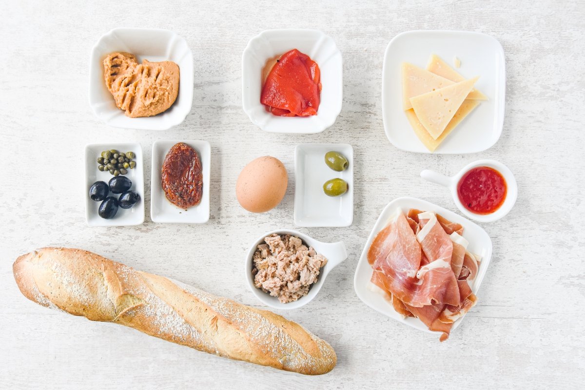 Ingredientes para preparar los montaditos
