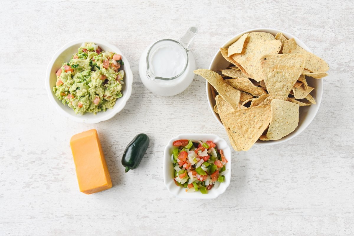Ingredientes para preparar nachos con queso