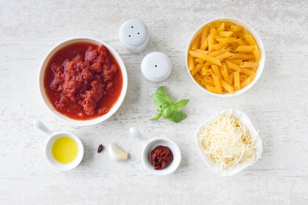 Ingredientes para preparar penne all'arrabbiata