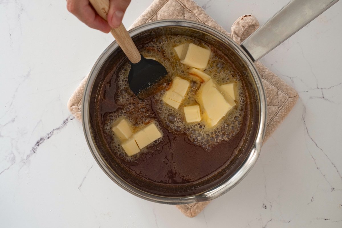 Integramos la mantequilla del caramelo de los stroopwafels