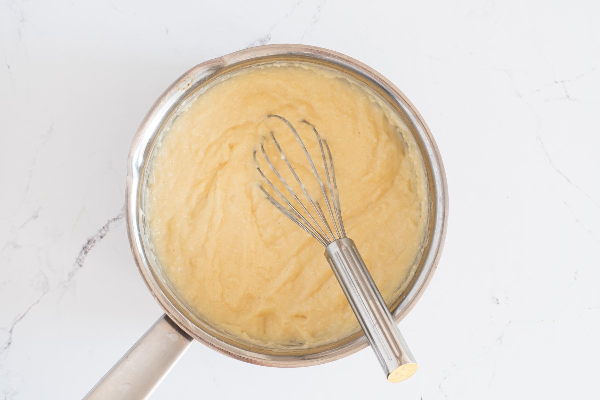 Integramos la semolina de la crema