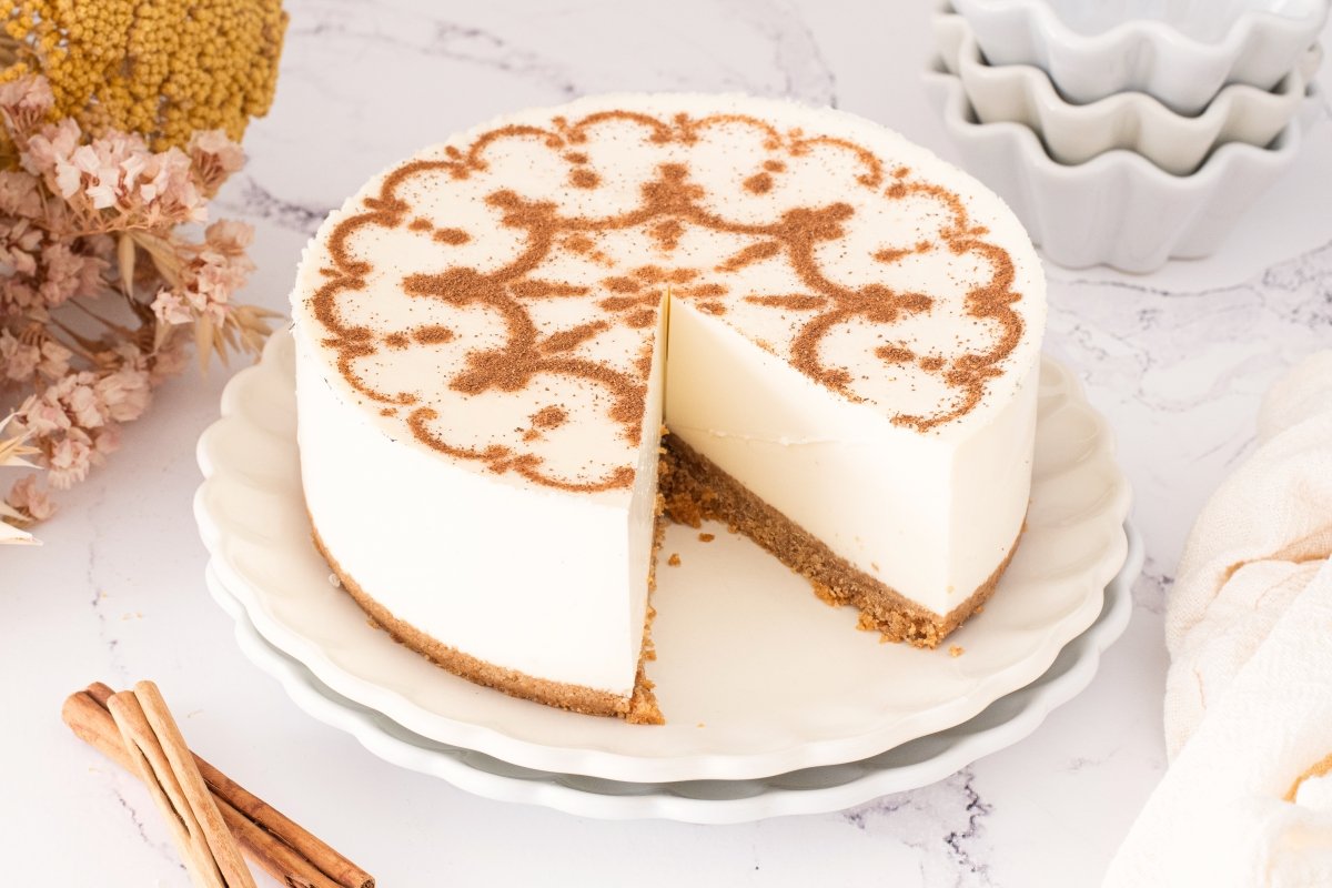 Interior de la tarta de leche merengada