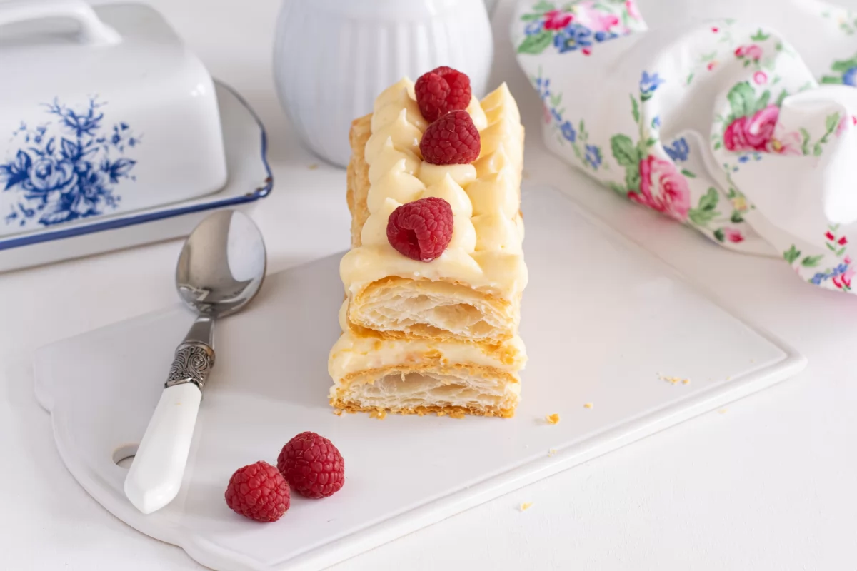 Milhojas de crema pastelera 9 interior del milhojas de crema pastelera *