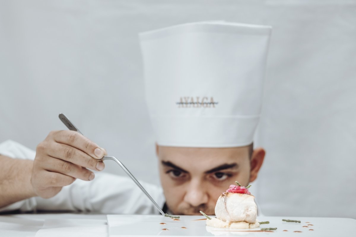 Israel Moreno, jefe de cocina del restaurante Ayalga en Asturias