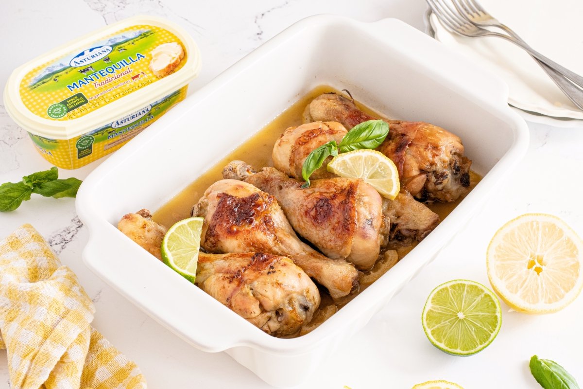 Jamoncitos de pollo con mantequilla de cítricos