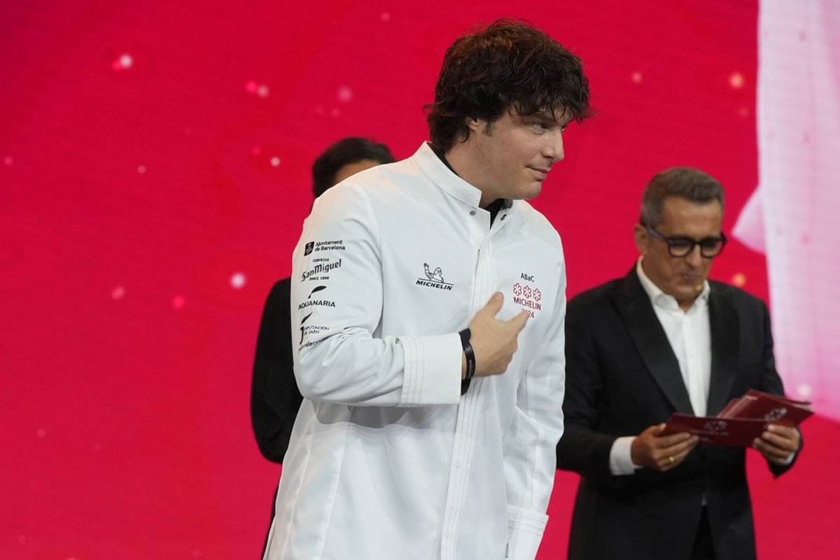 Jordi Cruz recibe su chaquetilla Michelin por ABaC