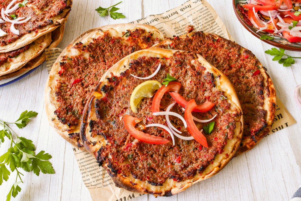 Lahmacun (pizza turca)
