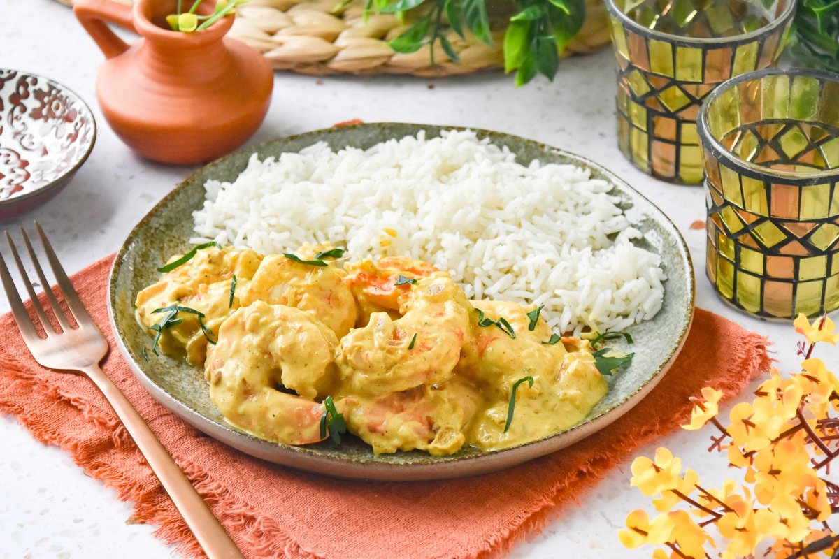 Langostinos al curry caseros