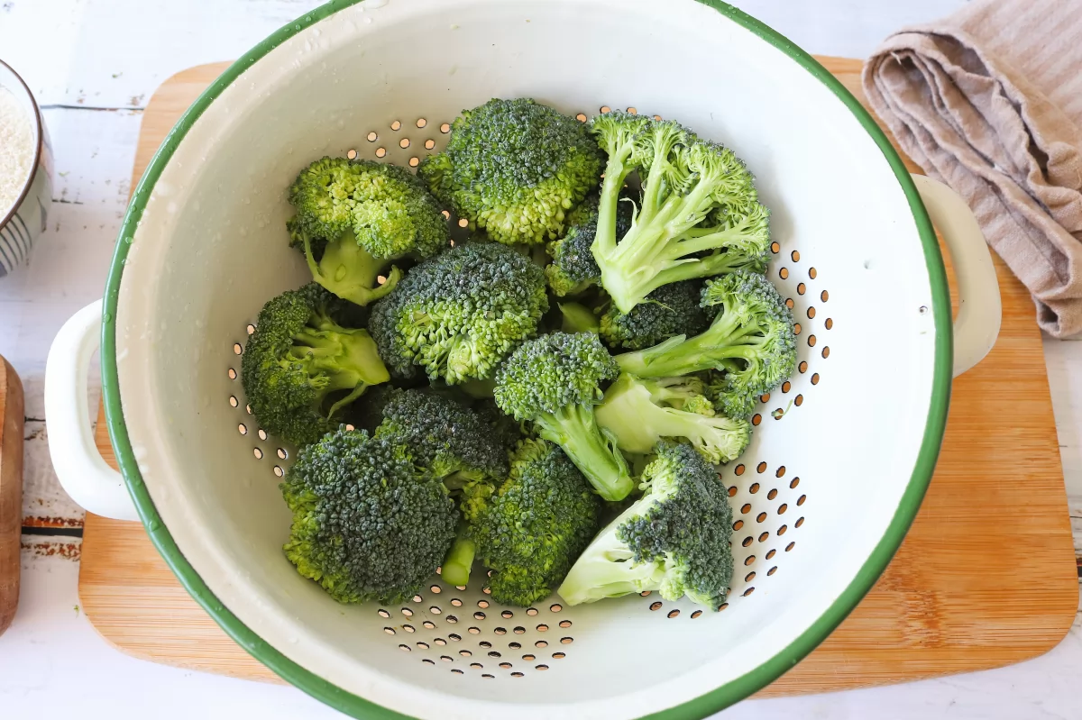 Lavar tallos brócoli rebozado