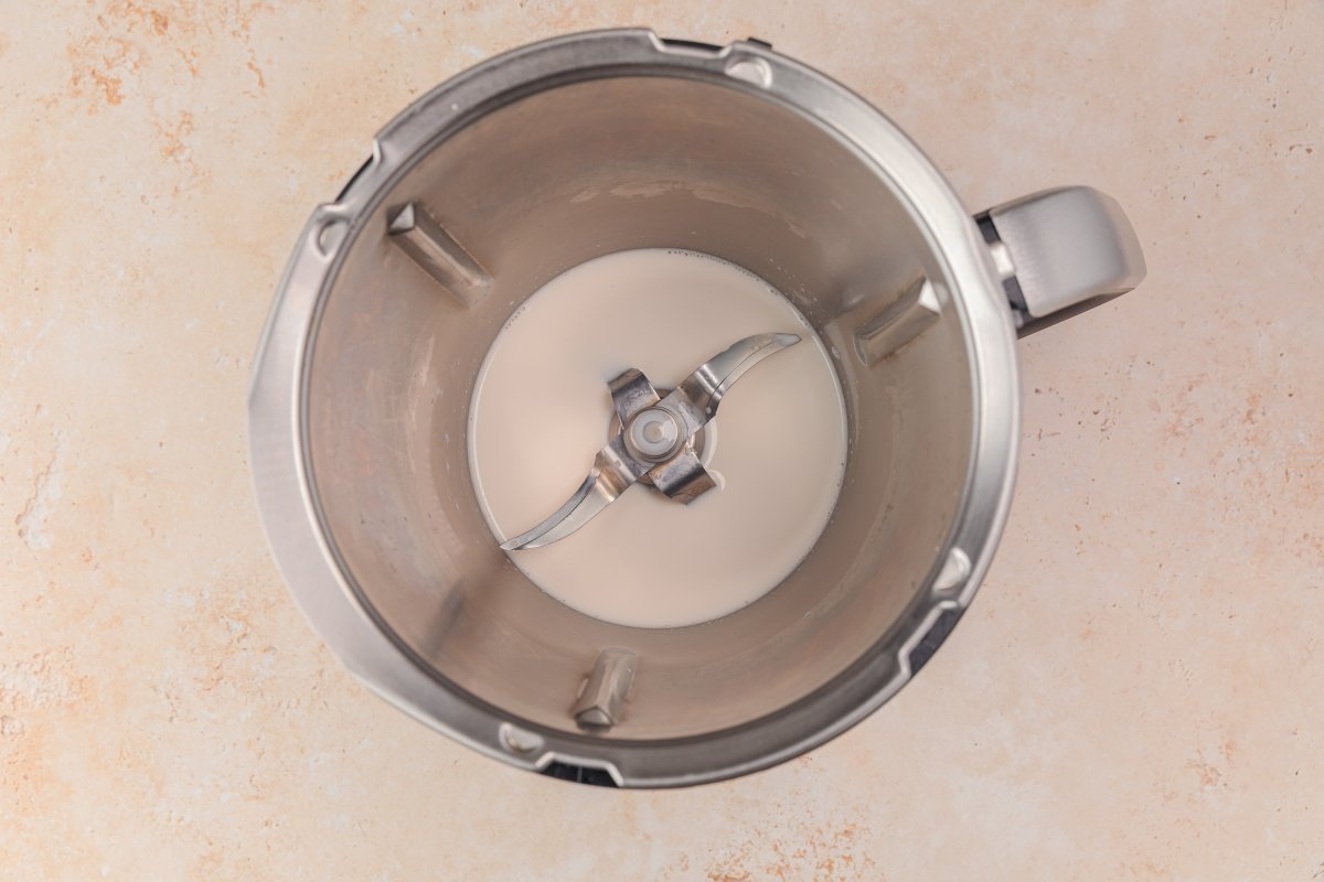 Leche y levadura para el panettone en Thermomix