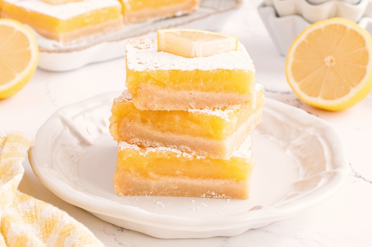 Lemon bars listas para servir
