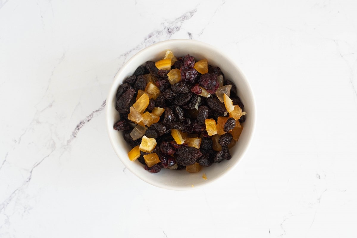 Maceramos las frutas del stollen