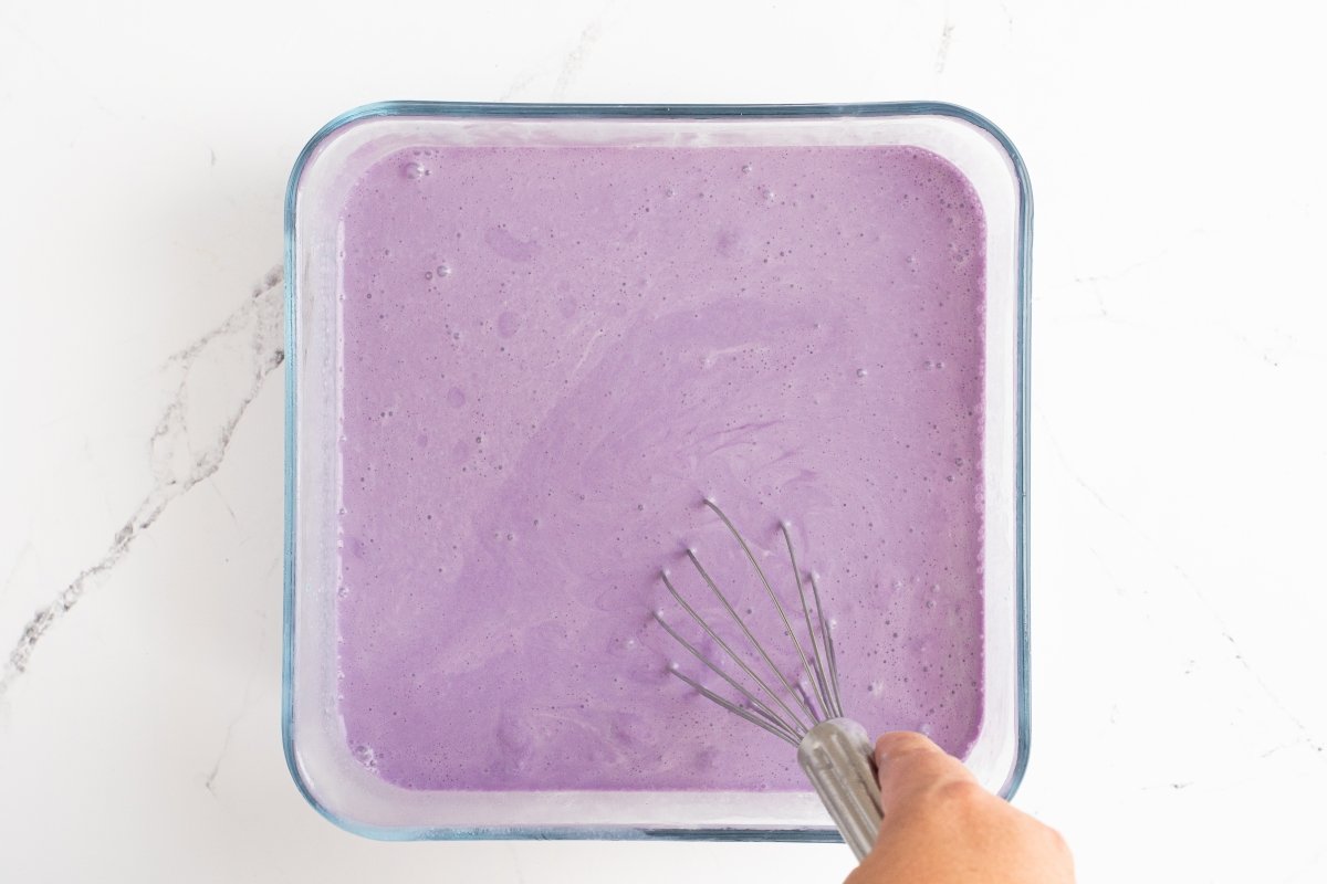 Mantecamos el helado de violetas