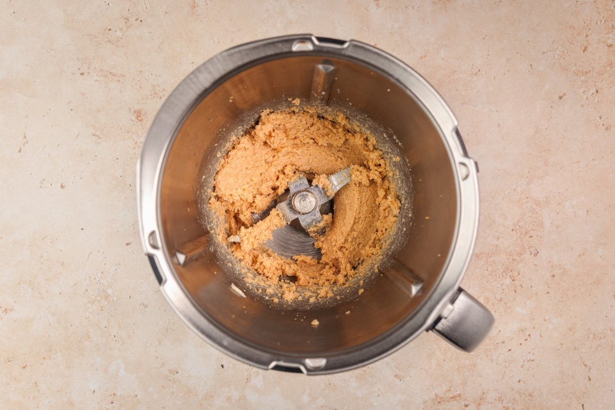 Mantequilla y azúcar para las cookies americanas en Thermomix