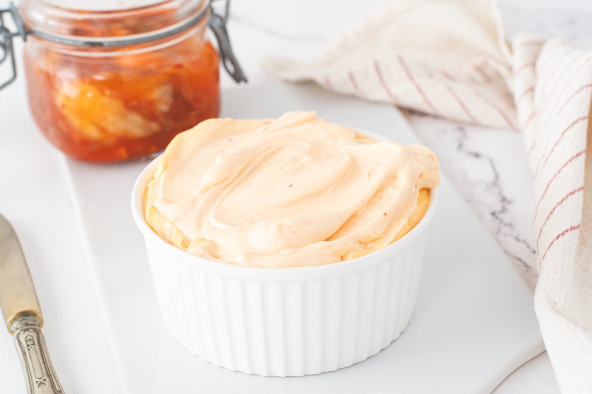 Mayonesa de kimchi lista para servir