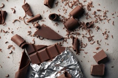 El inesperado utensilio para hacer virutas de chocolate en segundos