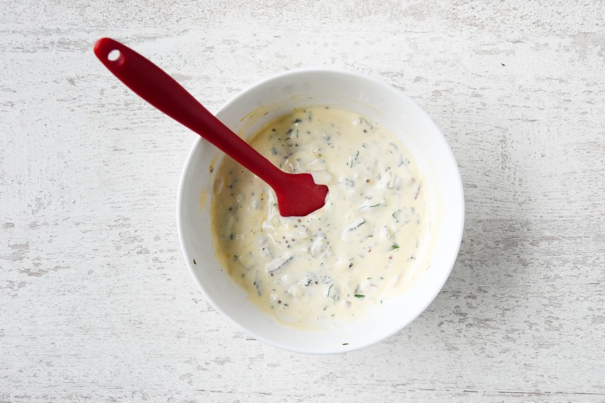 Mezclamos la salsa remoulade