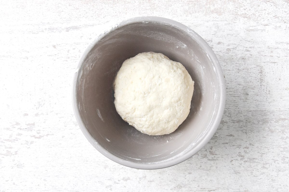 Mezclamos los ingredientes del pan de yogur