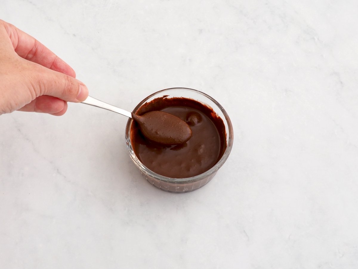 Mezclar el cacao con la leche