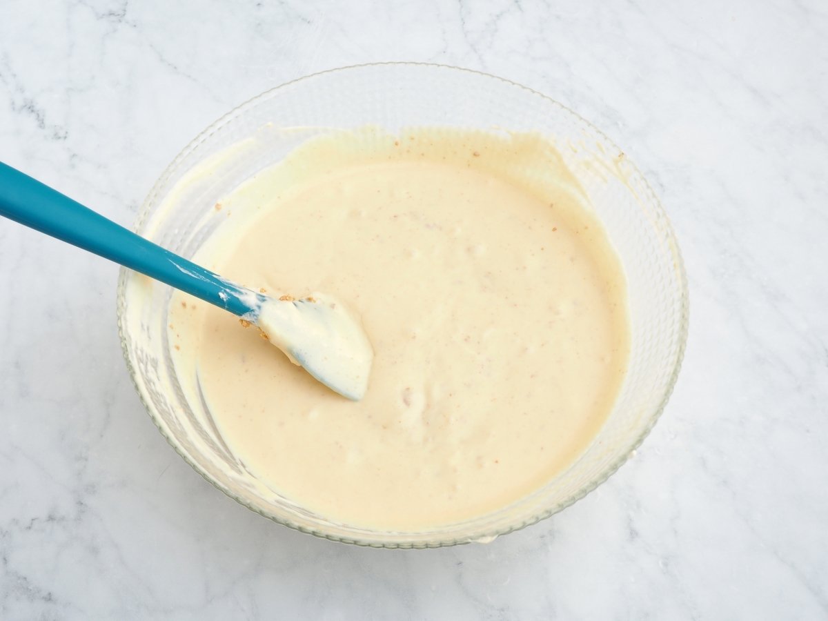 Mezclar la masa del semifrío