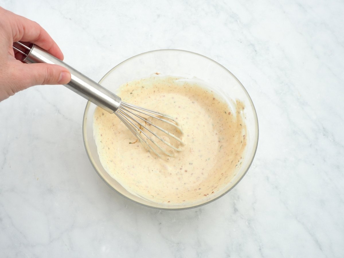 Mezclar la mayonesa con el majado