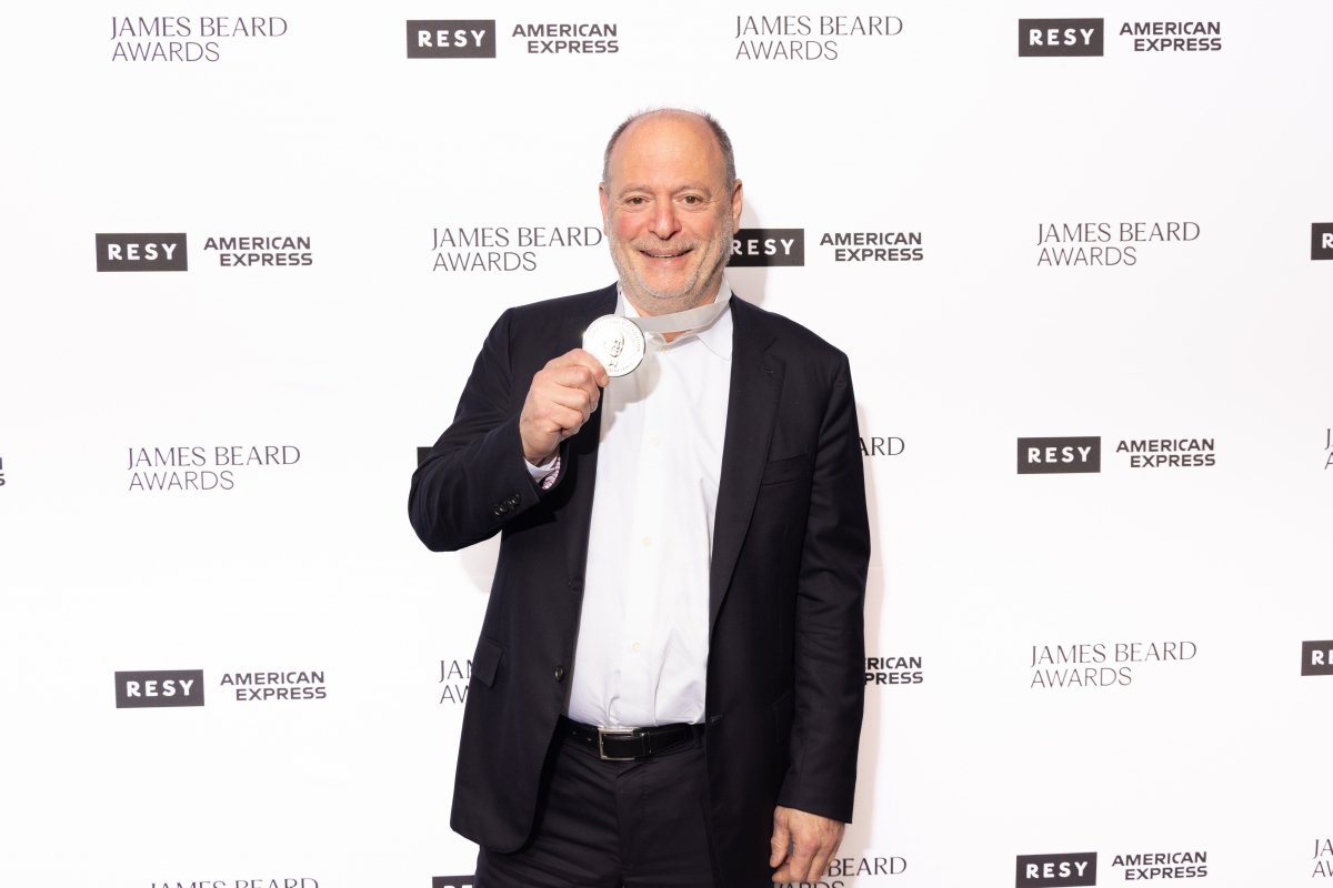 Michael Cusk en el photocall de los Premios James Beard 2026