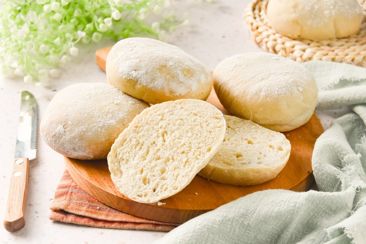 Molletes de Antequera cortados