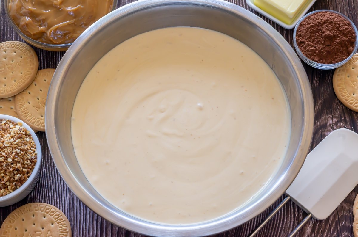 Mousse de dulce de leche para la tarta