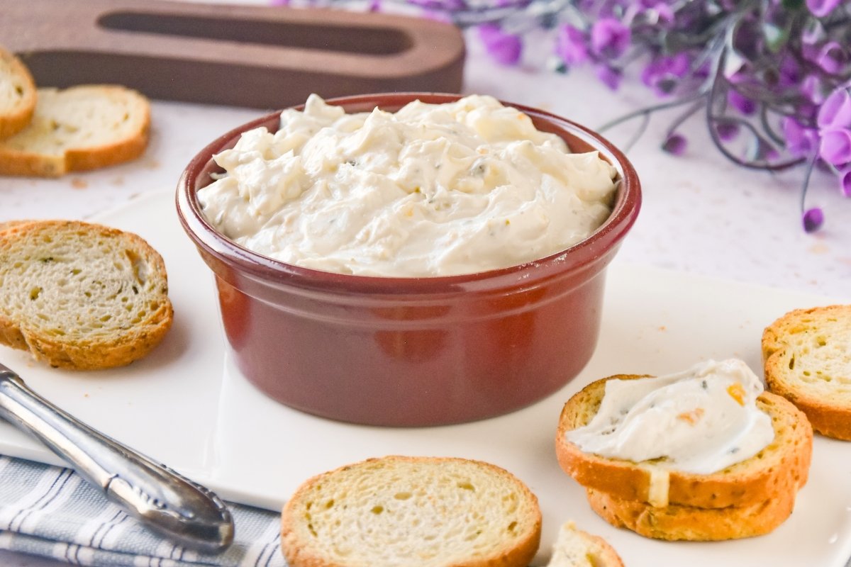 Mousse salada de queso casera