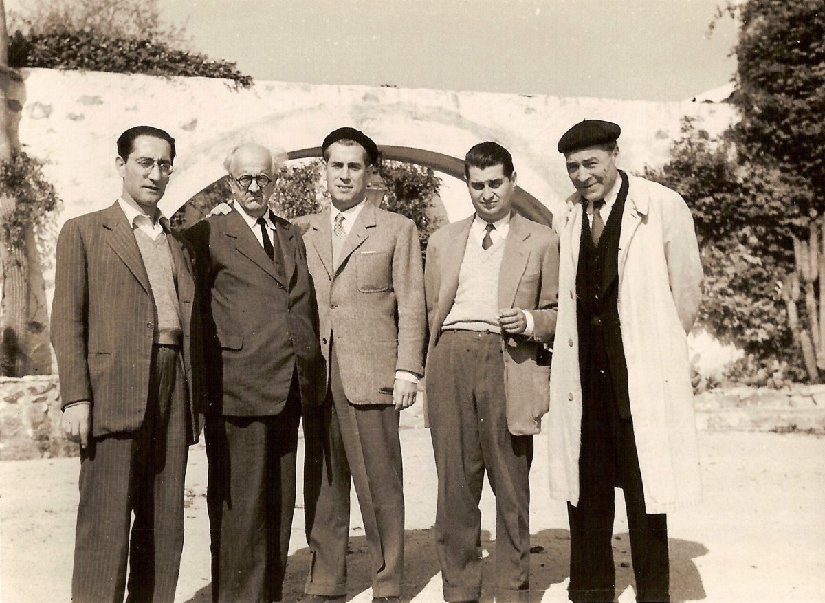 Néstor Luján y Josep Pla junto a Joan Teixidor, Manuel Brunet y Josep Vergés