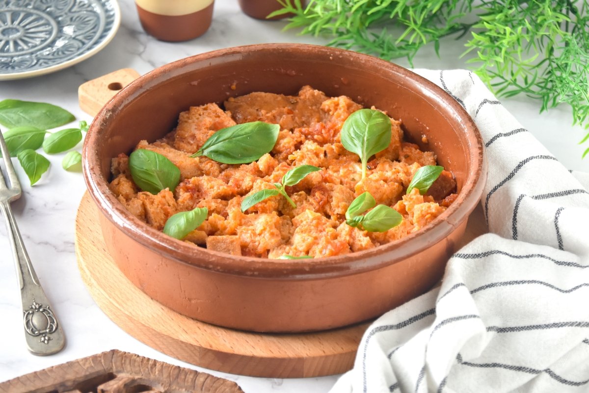 Pappa al pomodoro listo para comer