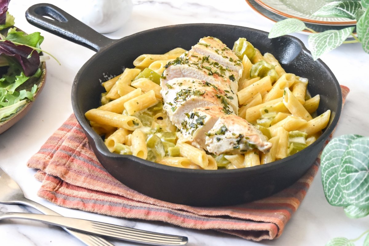 Pasta con pollo