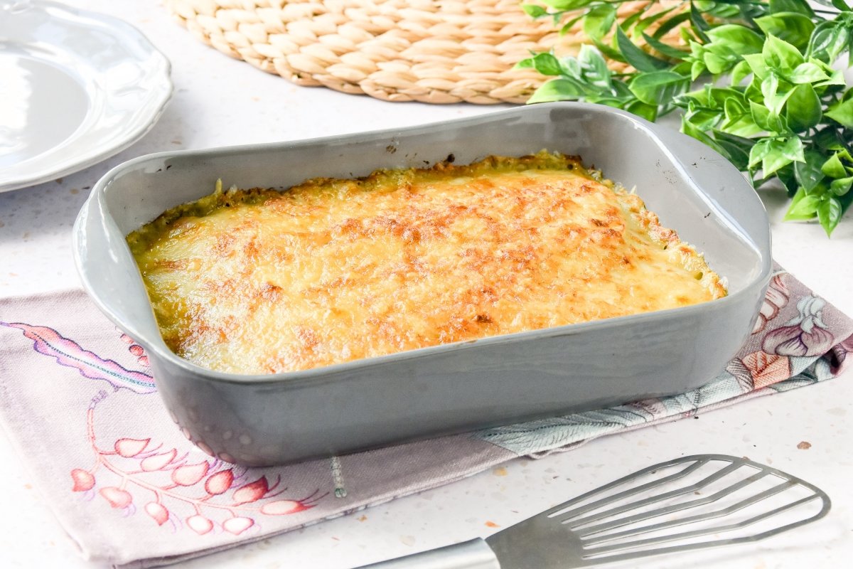 Pastel de patata y pollo listo para comer