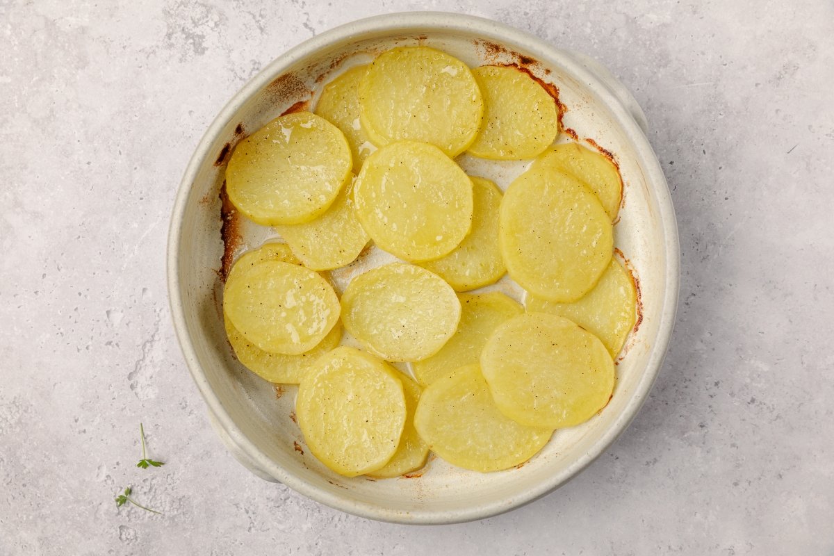 Patatas asadas para la ventresca de atún al horno