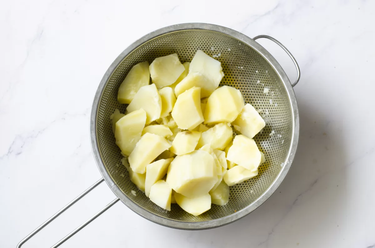 Parmentier de patata 4 Patatas cocidas escurriendose