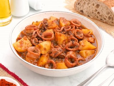 Patatas con calamares