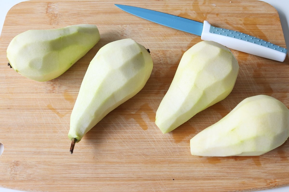 Pelar peras compota de peras