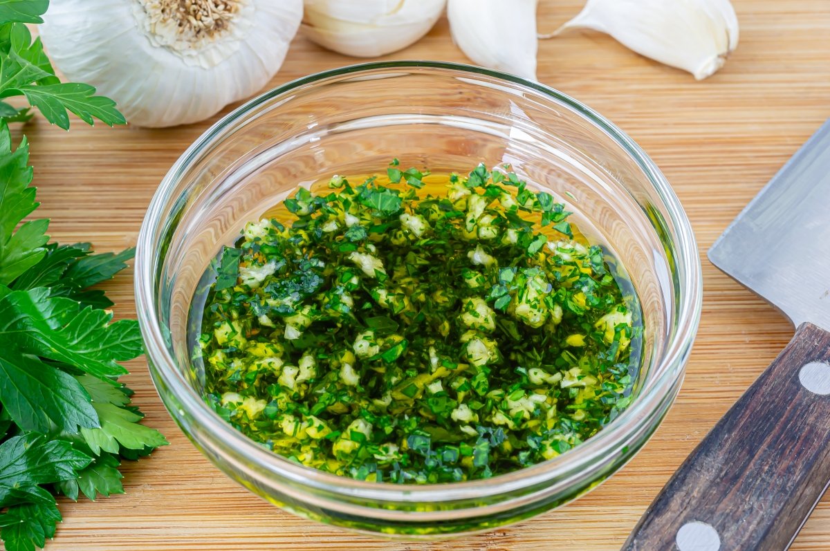 Picando ingredientes de las zamburiñas