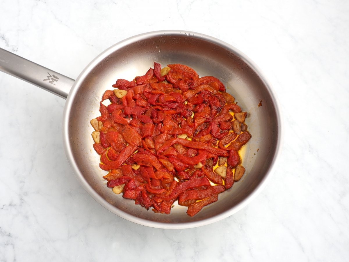 Pimientos confitados terminados