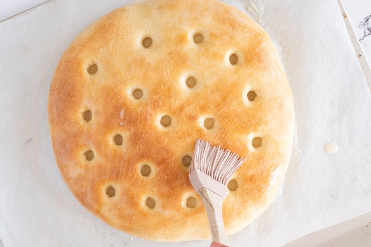 Pincelamos la torta de nata