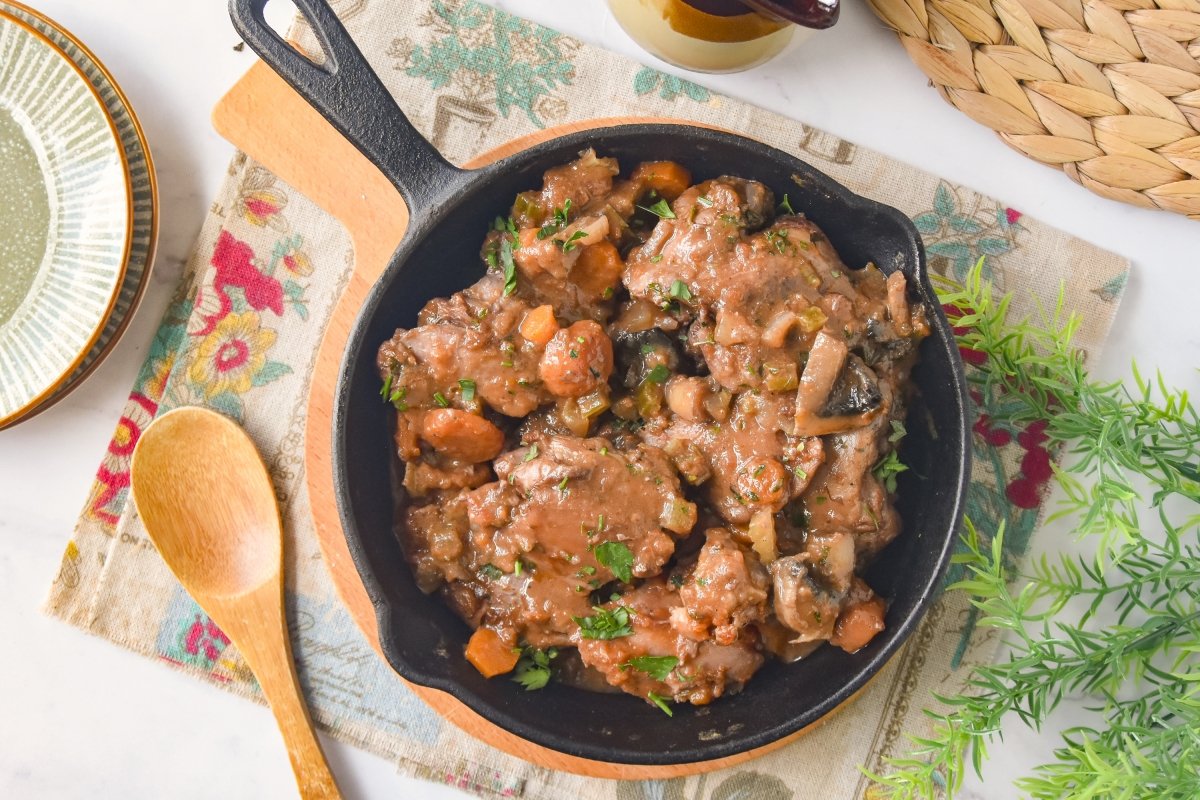 Pollo a la cazadora listo para comer