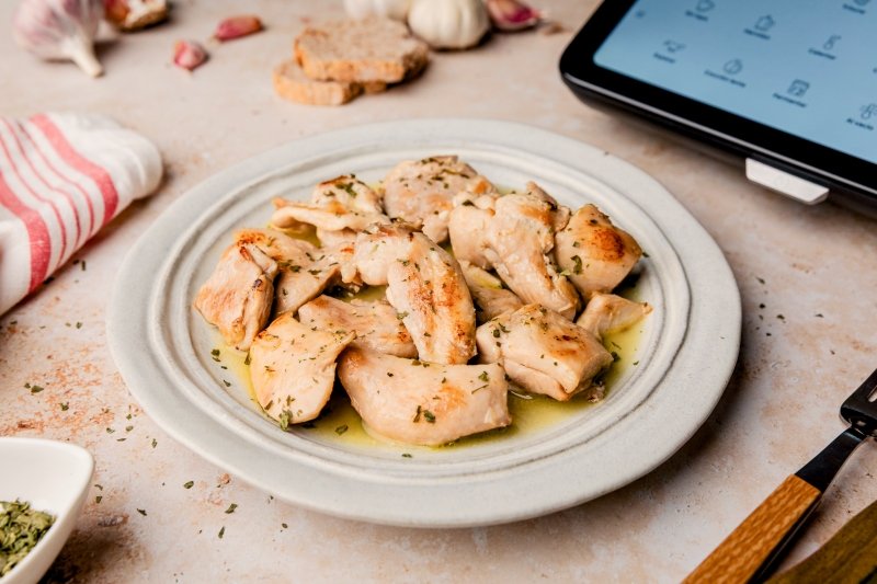 Pollo al ajillo en Thermomix
