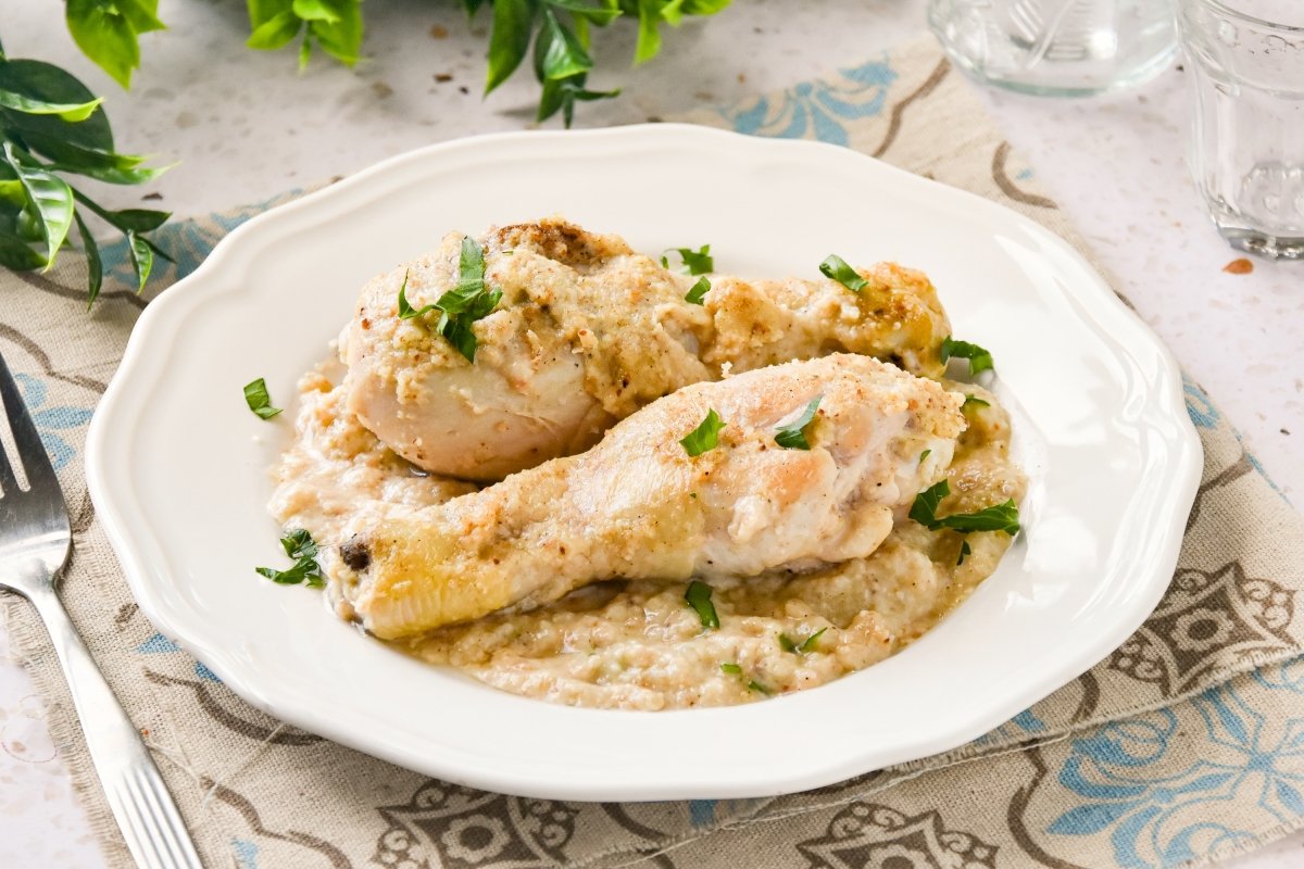 Pollo con salsa de almendras de la abuela casero