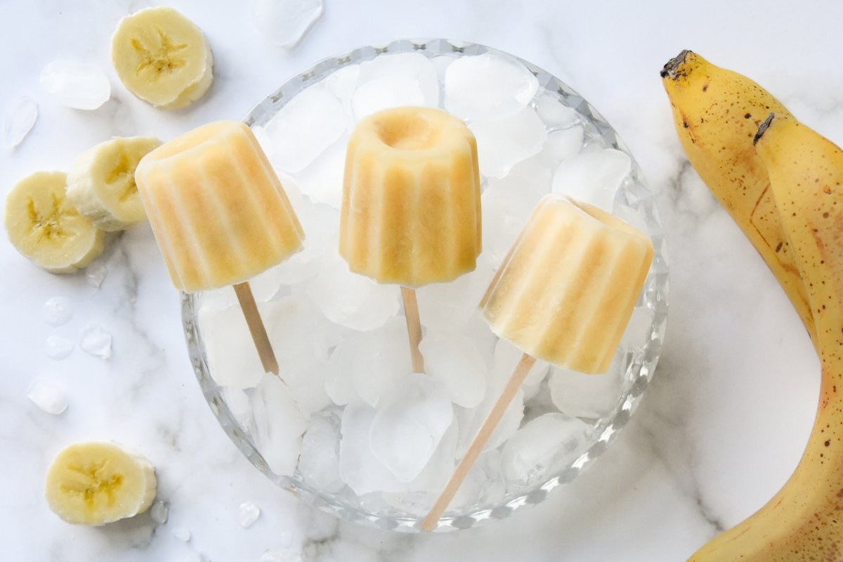 Fresh banana popsicles