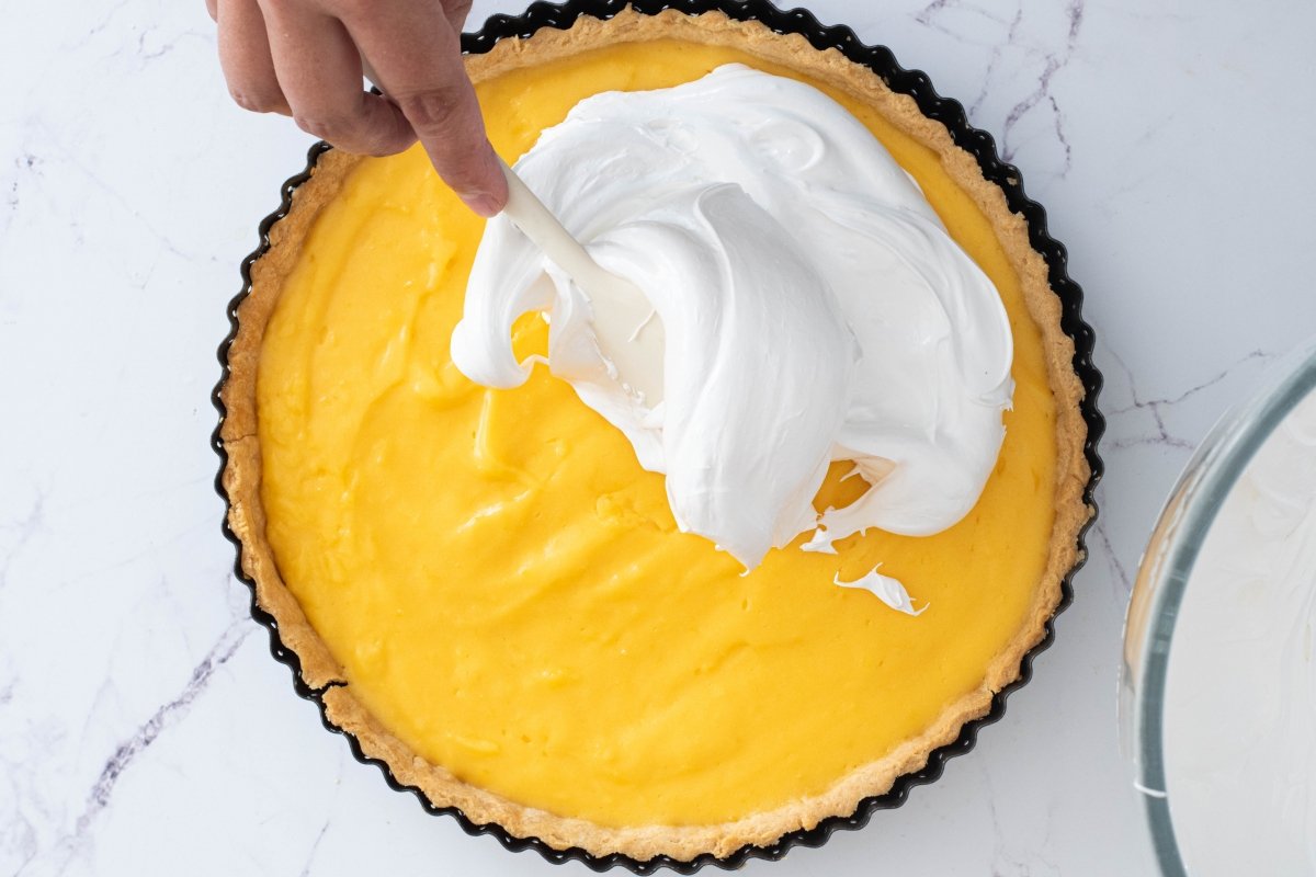 Ponemos el merengue del lemon pie