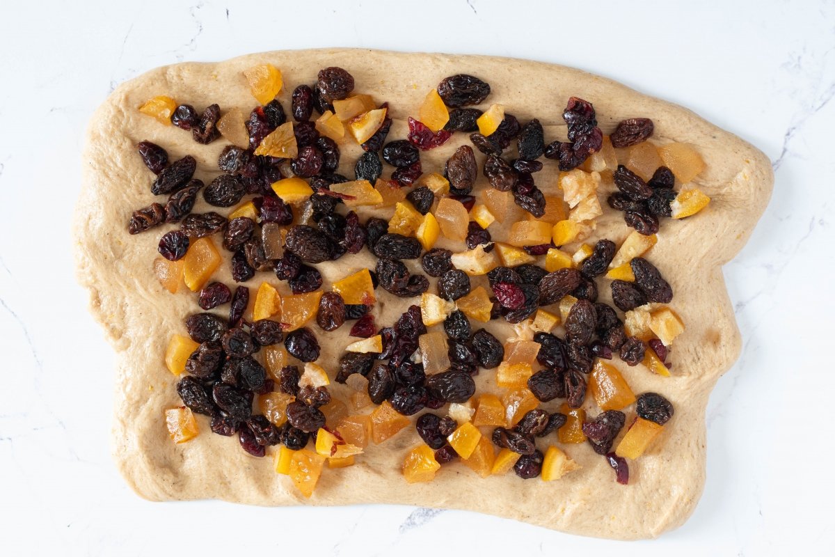 Ponemos las frutas del stollen