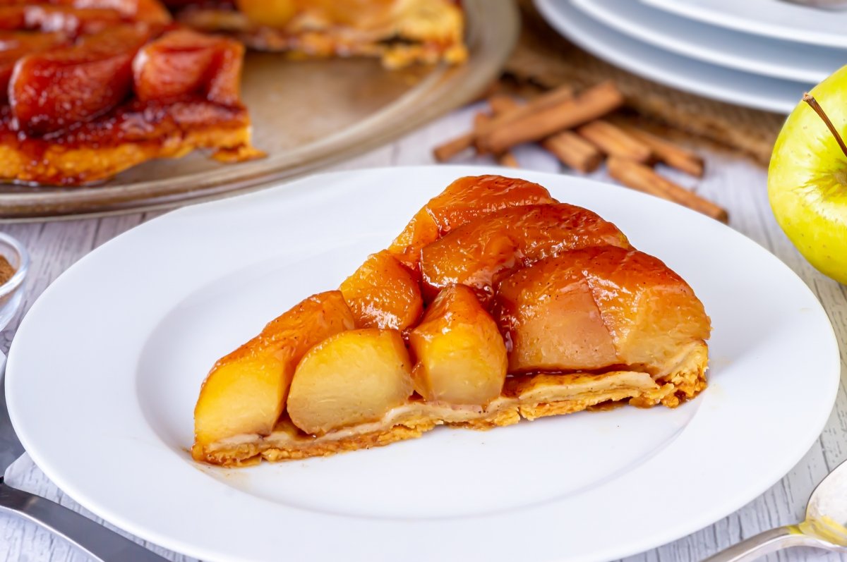 receta tarta tatin de manzana con hojaldre 