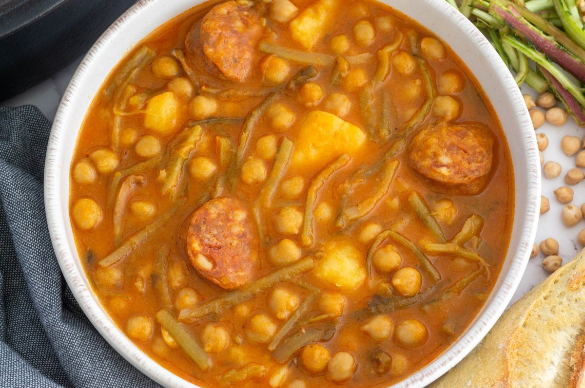 Potaje de tagarninas con garbanzos