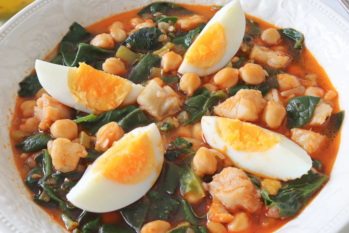 Potaje de vigilia 12 Potaje de vigilia con huevos cocidos