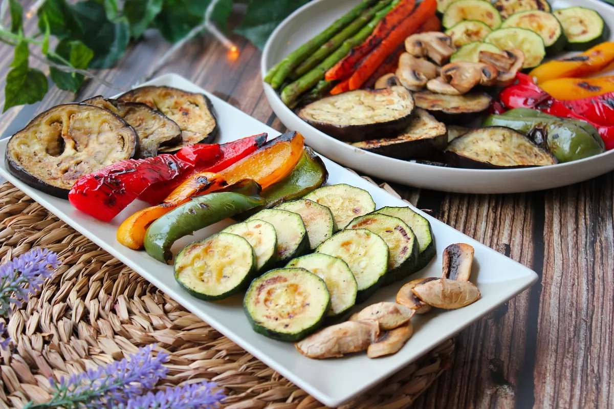 Prensentación final de la parrillada de verduras a la plancha *